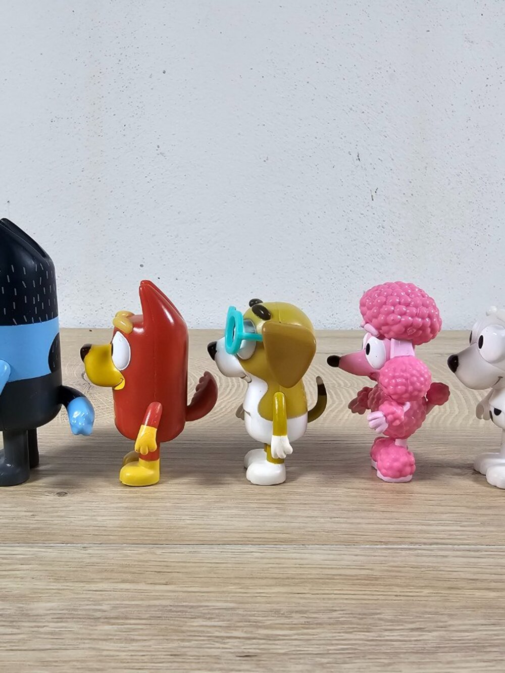Moose Toys Bluey Figures Lot of 5 Bandit Heeler Dad Rusty Honey Coco Chloe - Picture 9 of 10